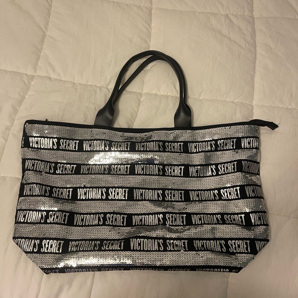 Victoria secret tote bag